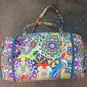 Vera Bradley Bags - Vera Bradley Duffle Bag Vera Bradley Bags - Vera Bradley Duffle Bag